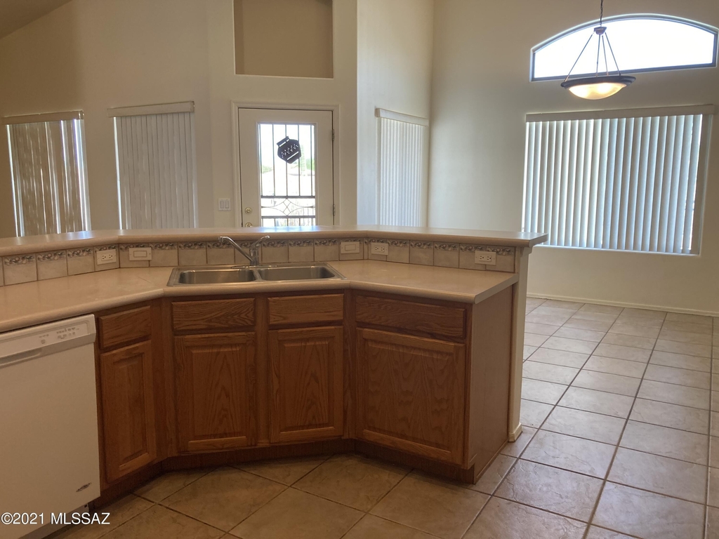3121 W Painted Hills Ranch Court - Photo 2