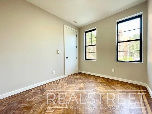 30 Lefferts Avenue - Photo 2