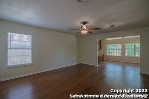 8415 Laurelhurst Dr - Photo 8