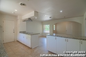 8415 Laurelhurst Dr - Photo 5