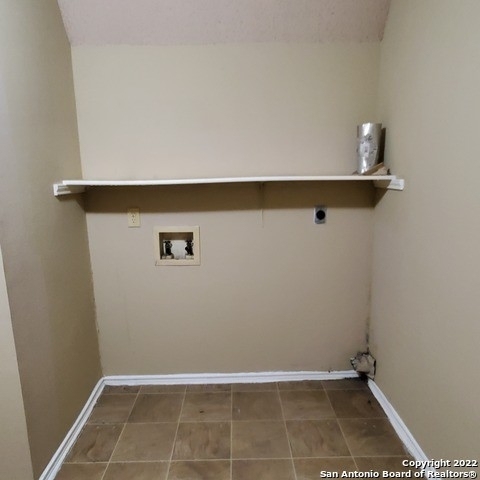 8028 Sunshine Tower Dr - Photo 20