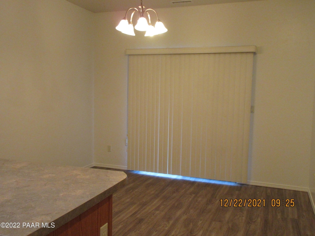 2847 Harvard Drive - Photo 3