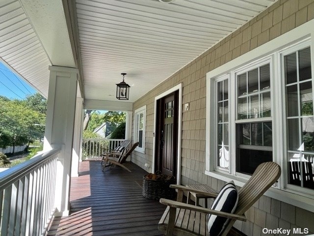 24 Soundview Road - Photo 2