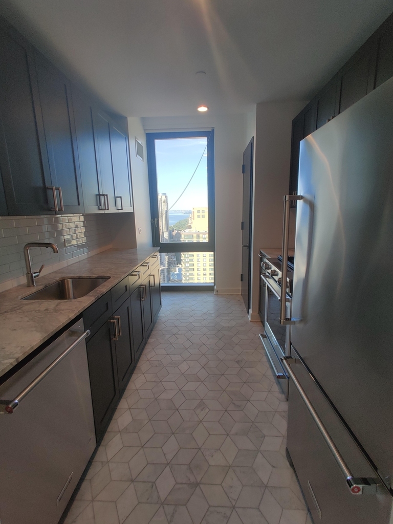 West End Ave/60 - Photo 1