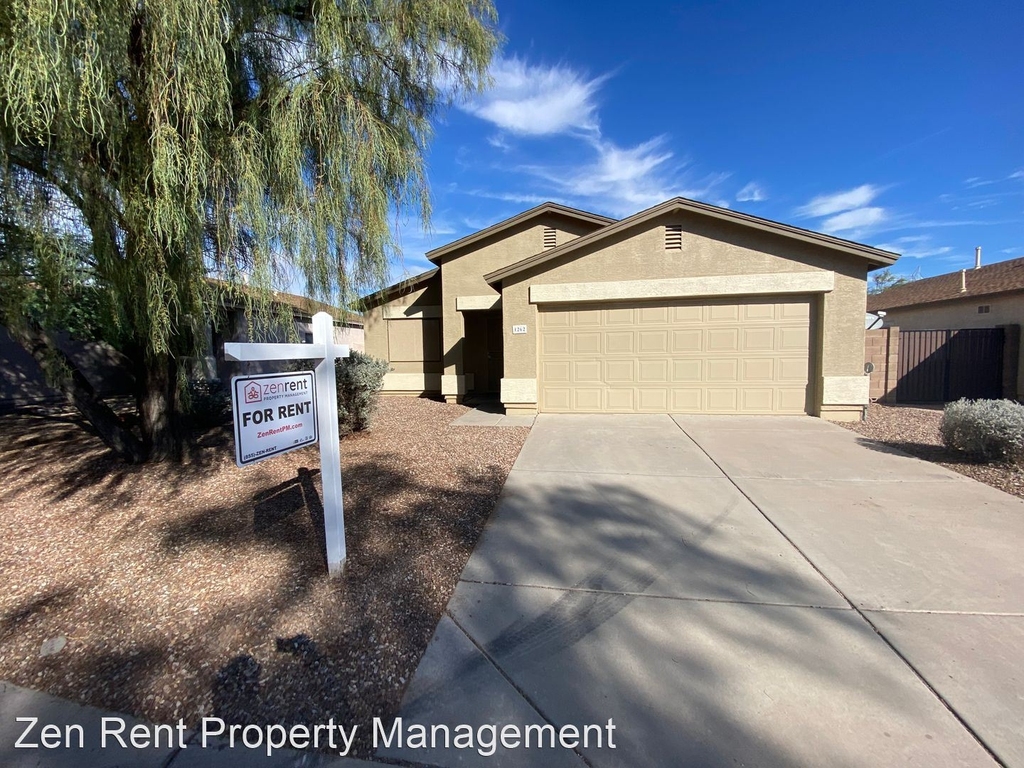 1262 E Dust Devil Drive - Photo 1