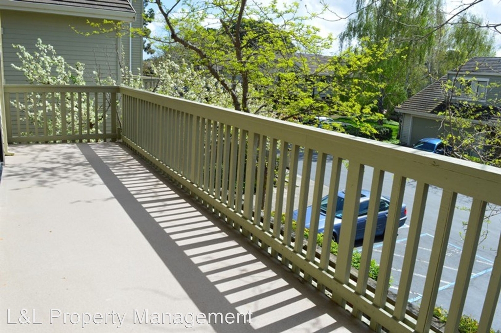 125 Eucalyptus Knoll St. - Photo 1