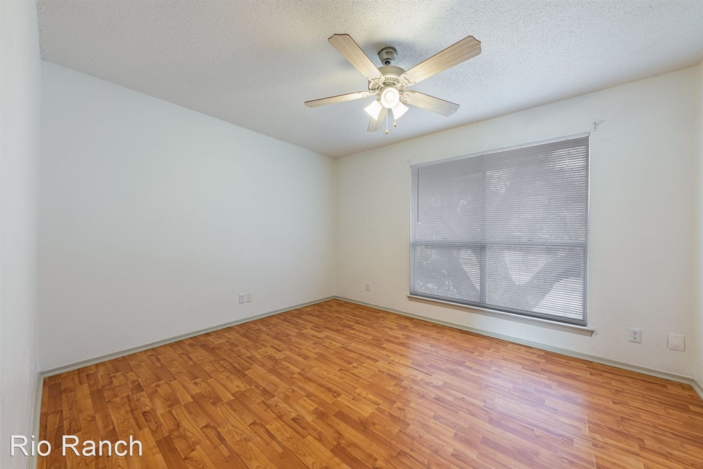 317 Craddock Avenue - Photo 22