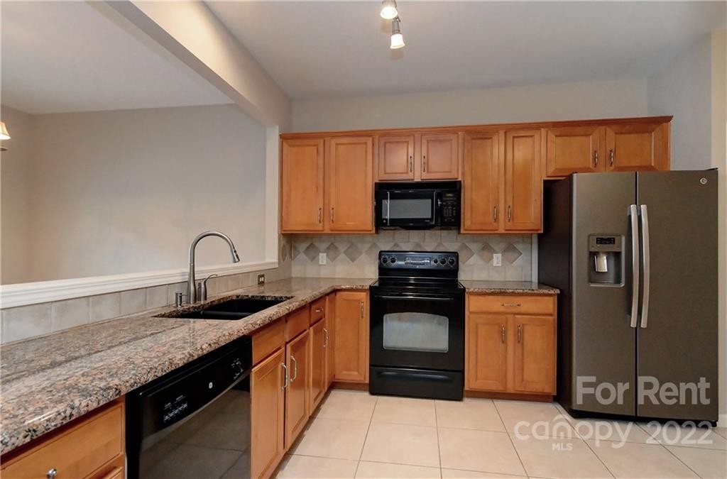 8919 Kirkley View Court - Photo 13