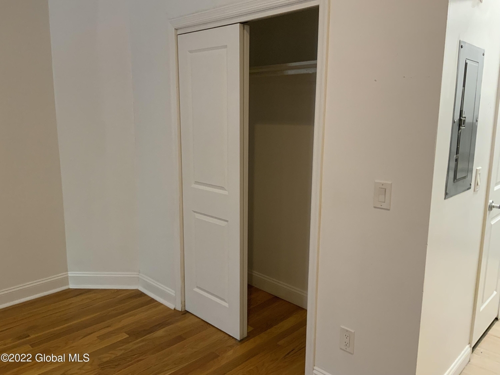 313 State Street - Photo 10