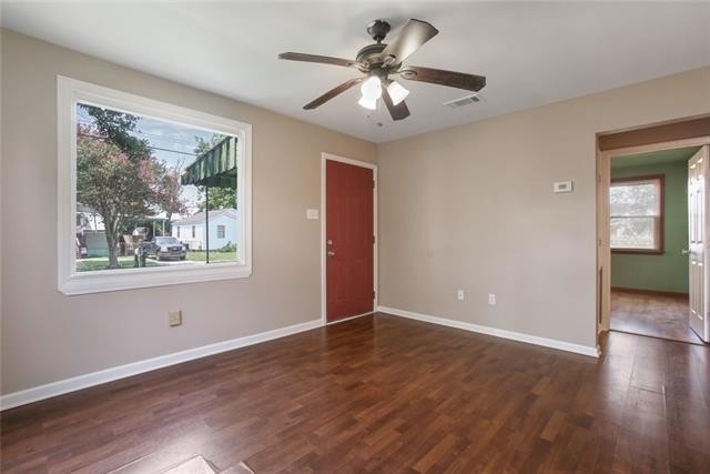 217 E Morales Street - Photo 2