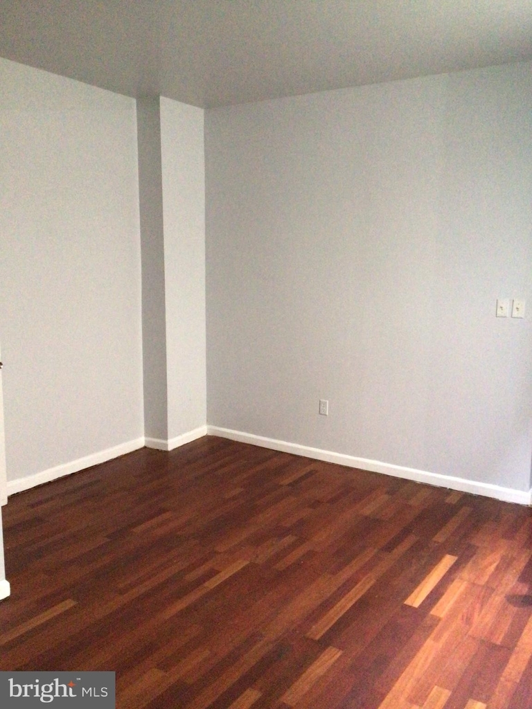 1431 W Tioga St, Unit 2 - Photo 1