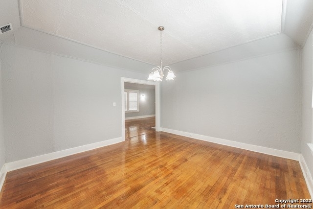 527 Fulton Ave - Photo 8