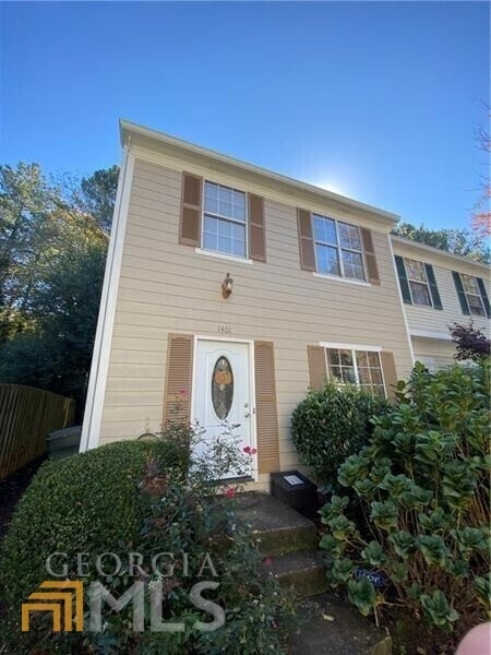 1401 Wedgewood Ct - Photo 0