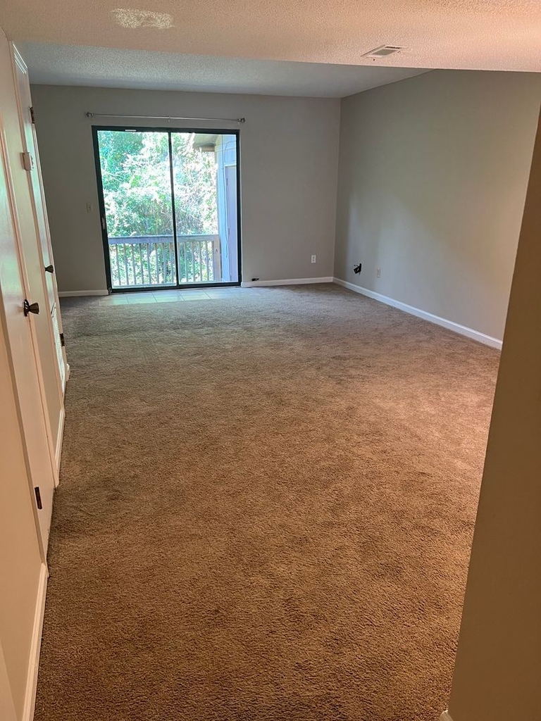 208 Apache Dr Apt 5 - Photo 3