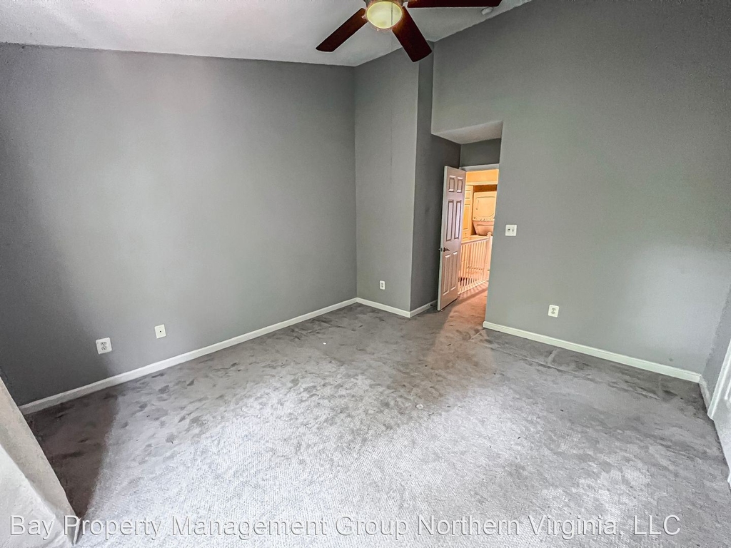 8517 Towne Manor Ct - Photo 16