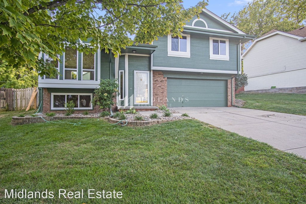 12617 Park Lane Cir. - Photo 1