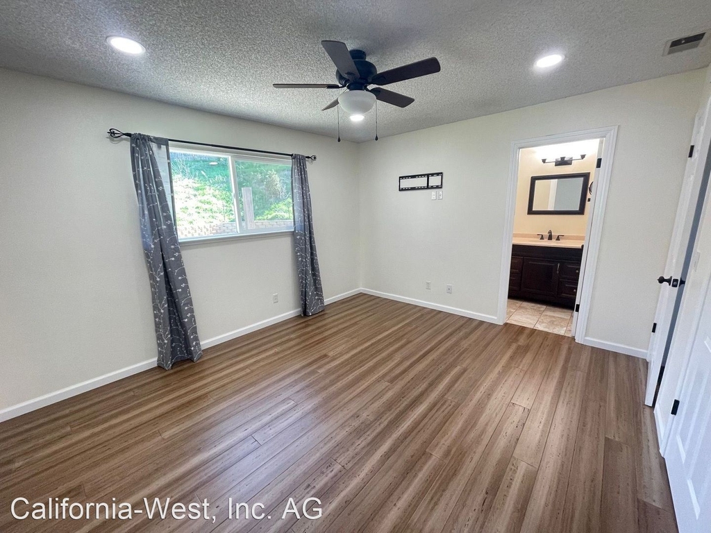 4070 Berrywood Dr. - Photo 13