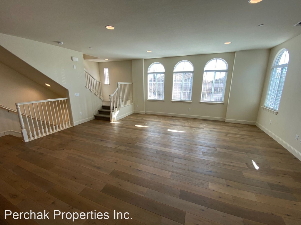 3015 Blackberry Ave - Photo 6