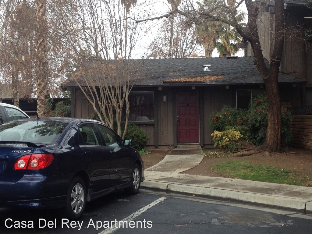 526 E. Barstow - Photo 2