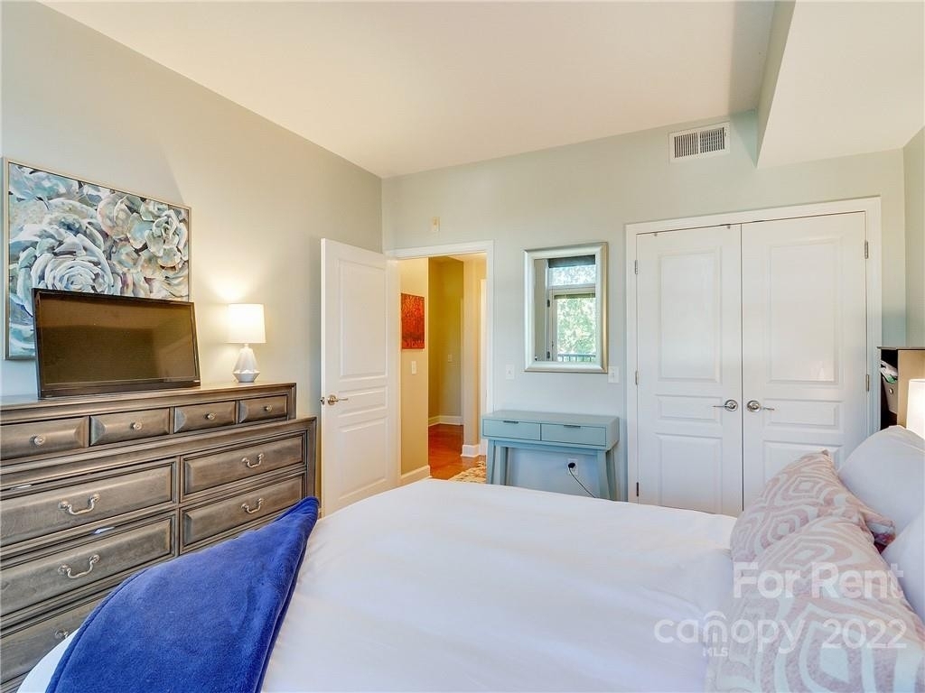 1320 Fillmore Avenue - Photo 17