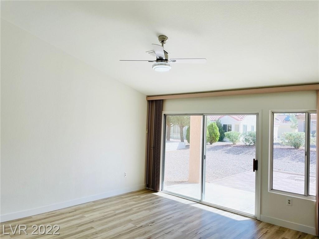 8905 Pennystone Avenue - Photo 3