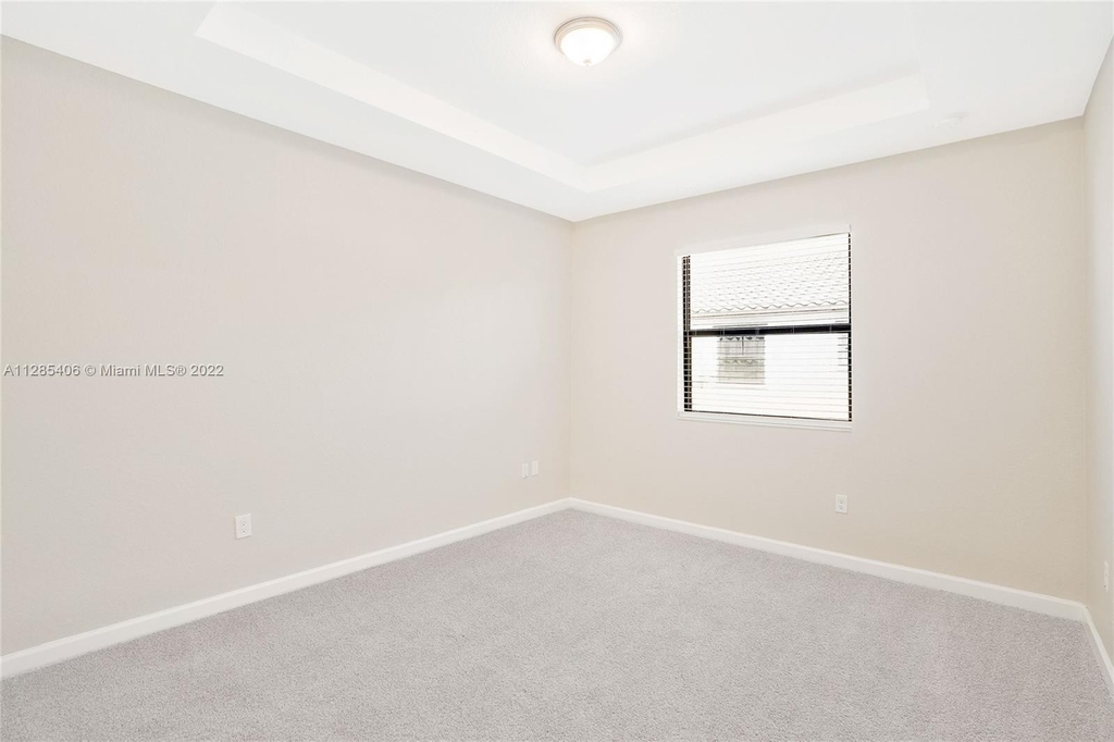 173 Se 33rd Pl - Photo 19