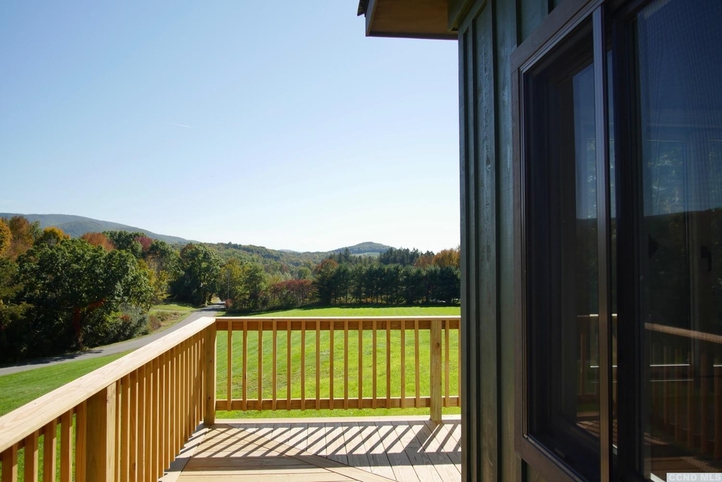 589 Overlook Road - Photo 1