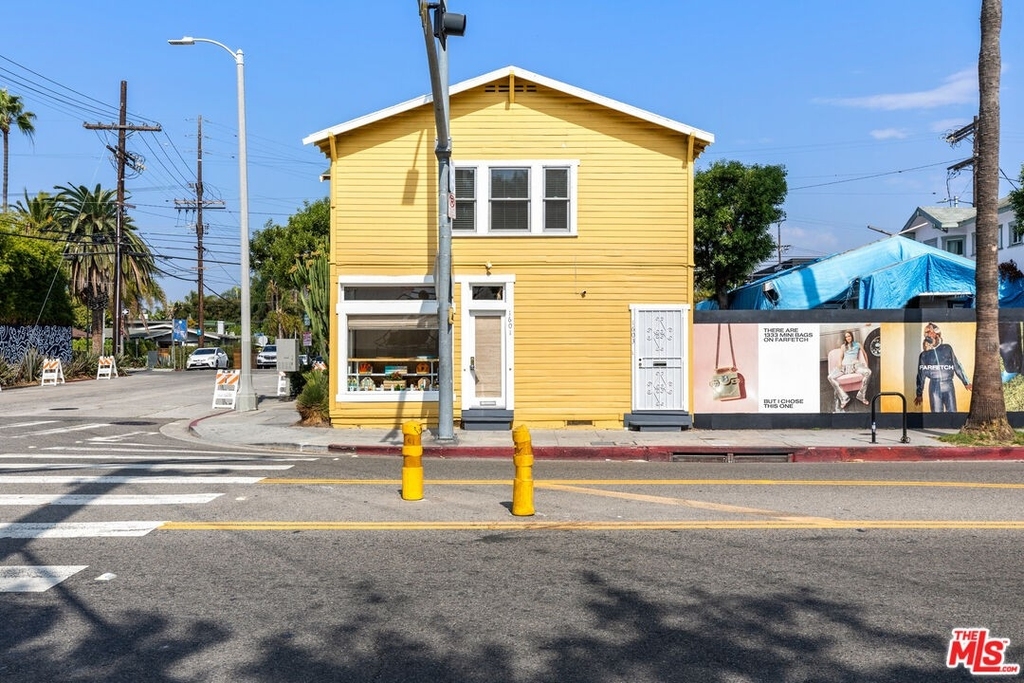 1603 Abbot Kinney Blvd - Photo 0