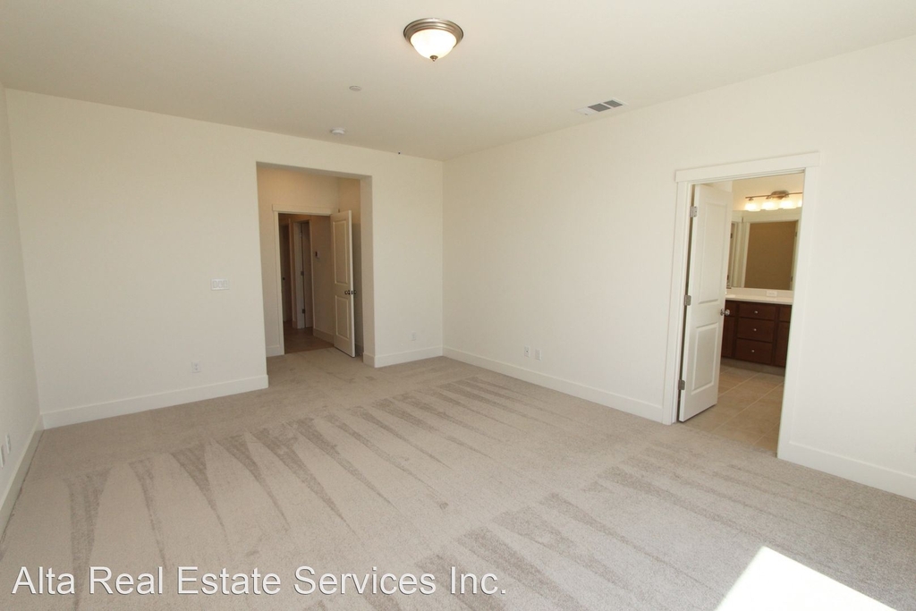 1113 Pearl Drive - Photo 11