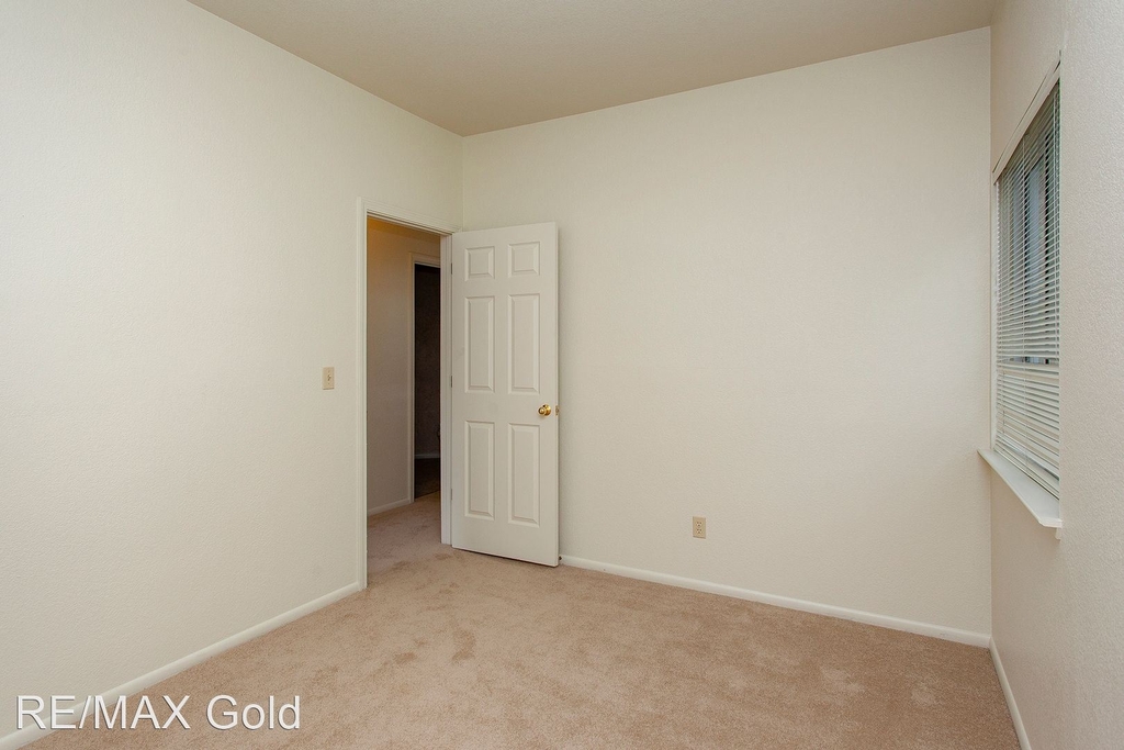 2611 Mountain Springs Road - Photo 8