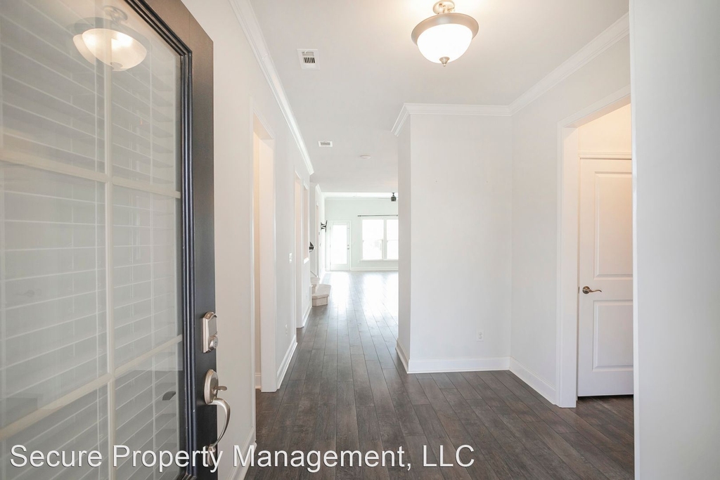 110 Wynfield Blvd - Photo 1