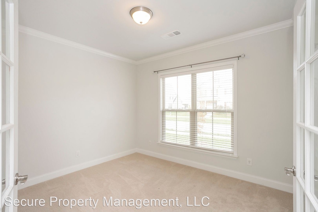 110 Wynfield Blvd - Photo 2