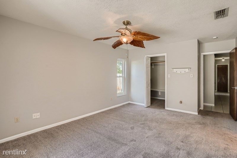 15908 Country Place - Photo 10