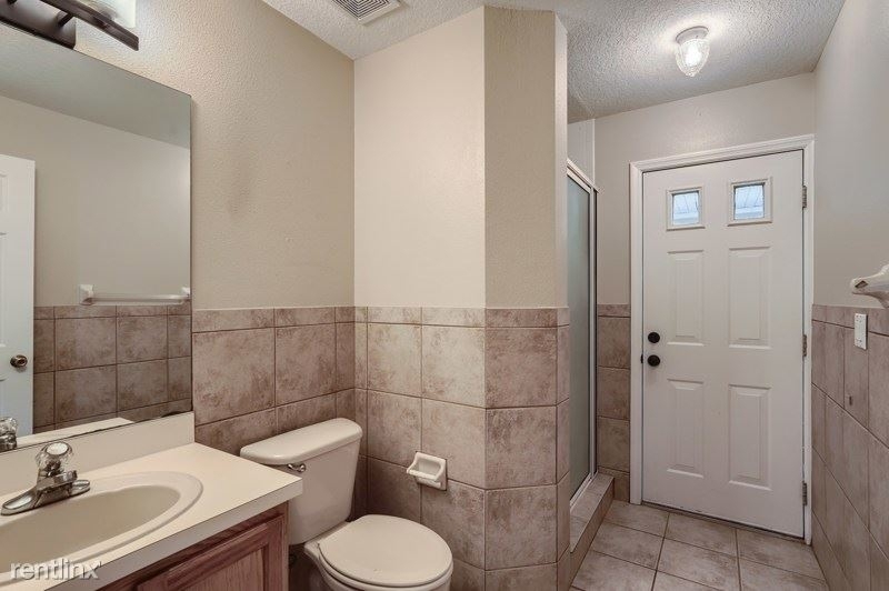 22127 Rosewall Court - Photo 14