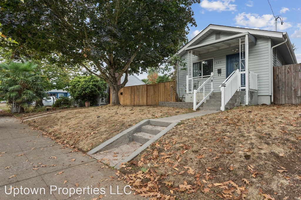 927 N Watts Street - Photo 0