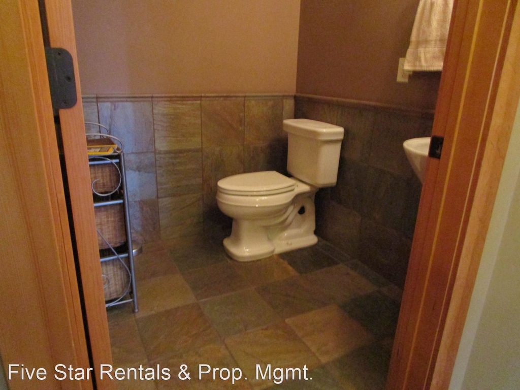 645 Woodland Place #10 - Photo 6