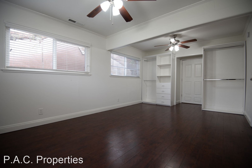 486 Glenwood Place - Photo 10