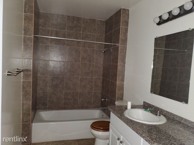 1415 E Alondra Blvd - Photo 6