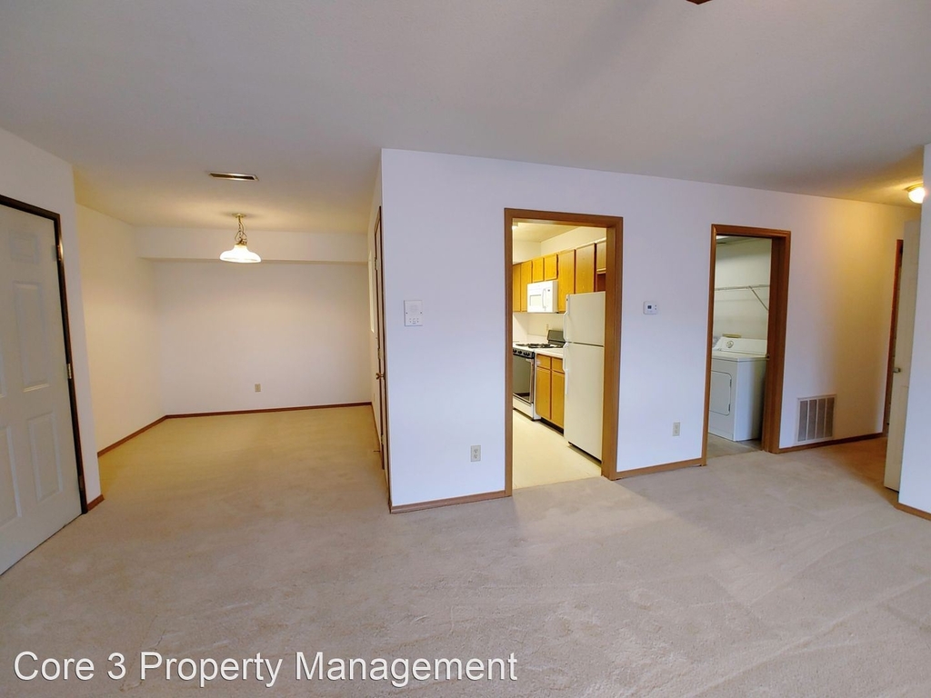 108 Oak Creek Plaza - Photo 2