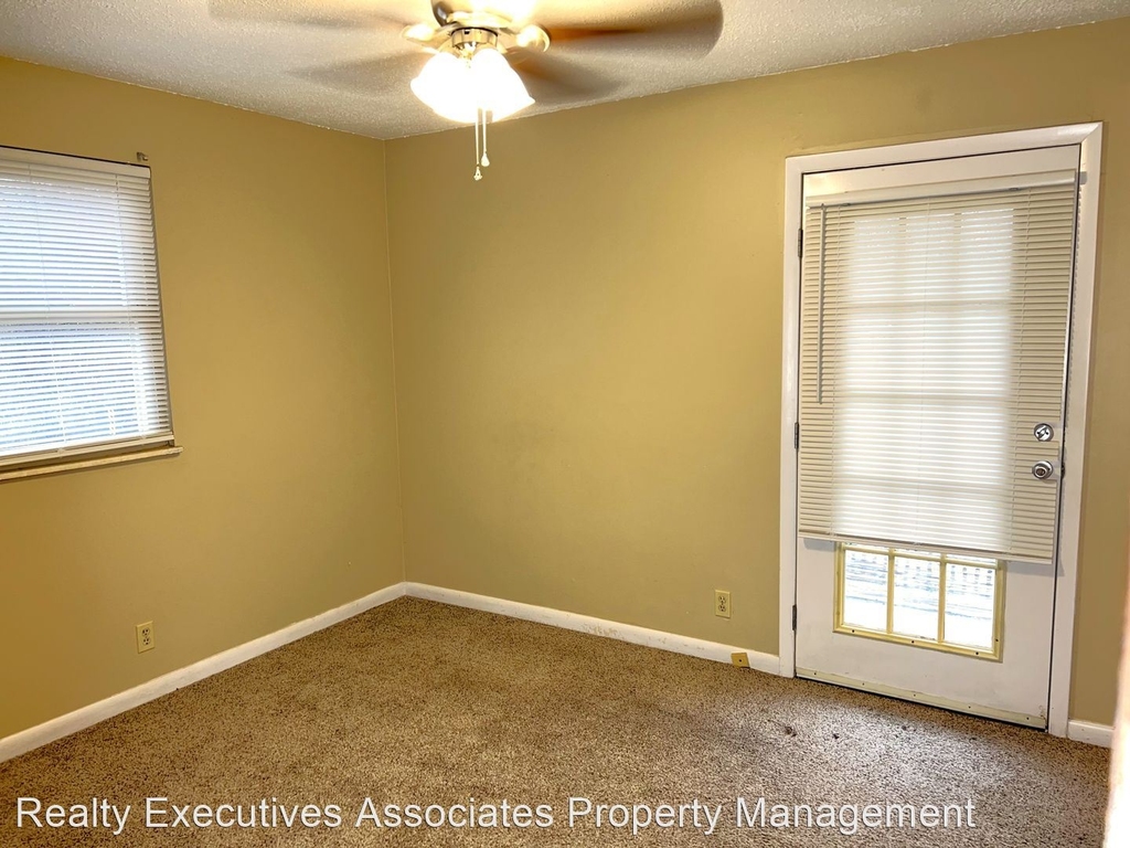 3900 Deerfield Road - Photo 6