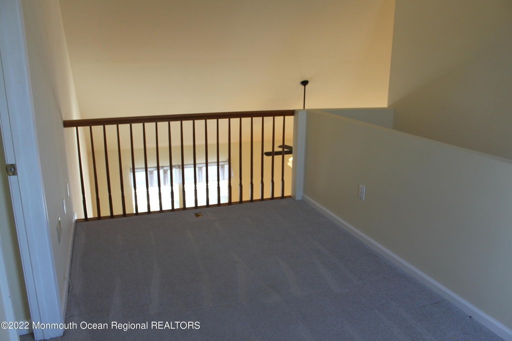 1529 Windward Avenue - Photo 15