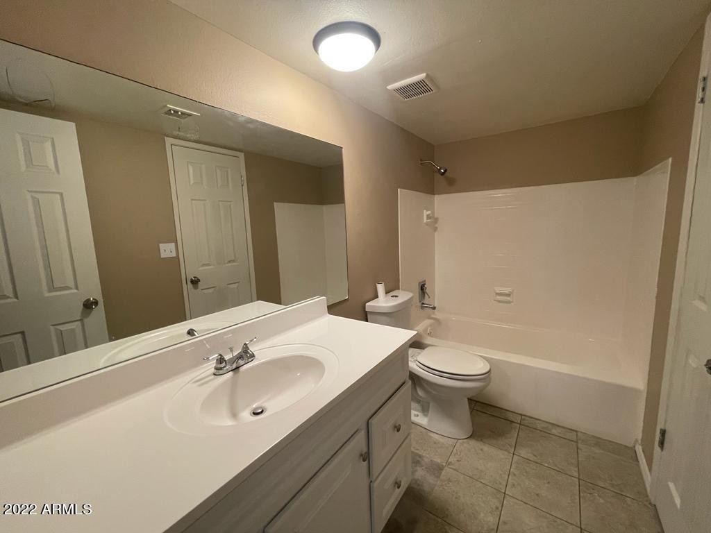 2412 W Campbell Avenue - Photo 3