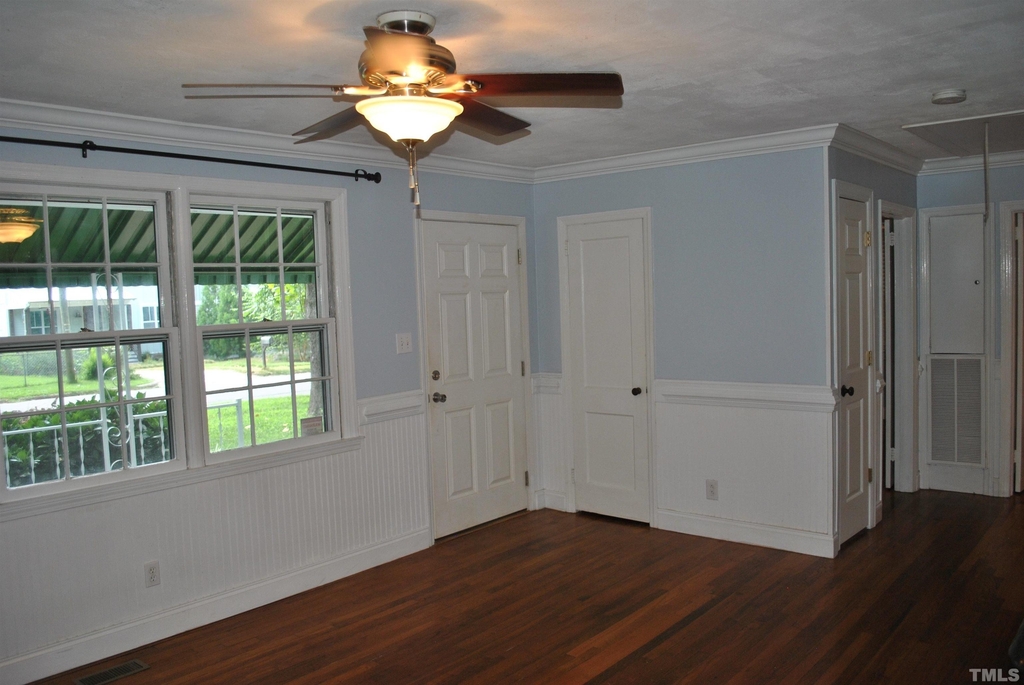 2106 Brewer Street - Photo 9