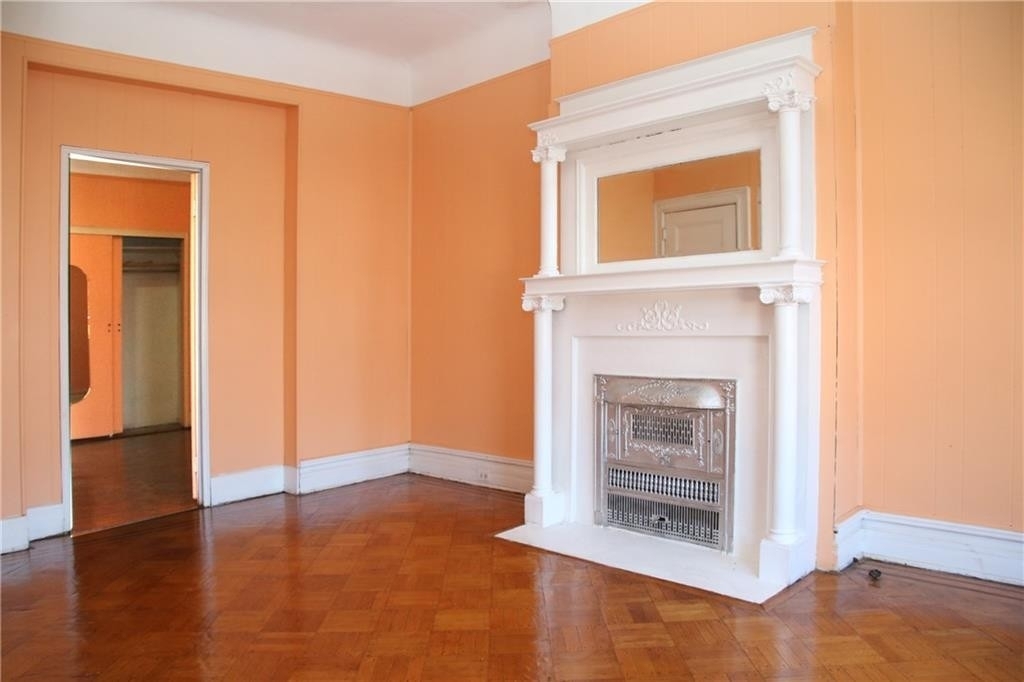 80 Fenimore Street - Photo 2