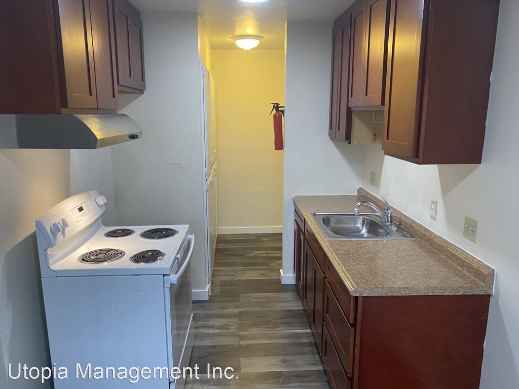 444 Corcoran Ave #2 - Photo 4