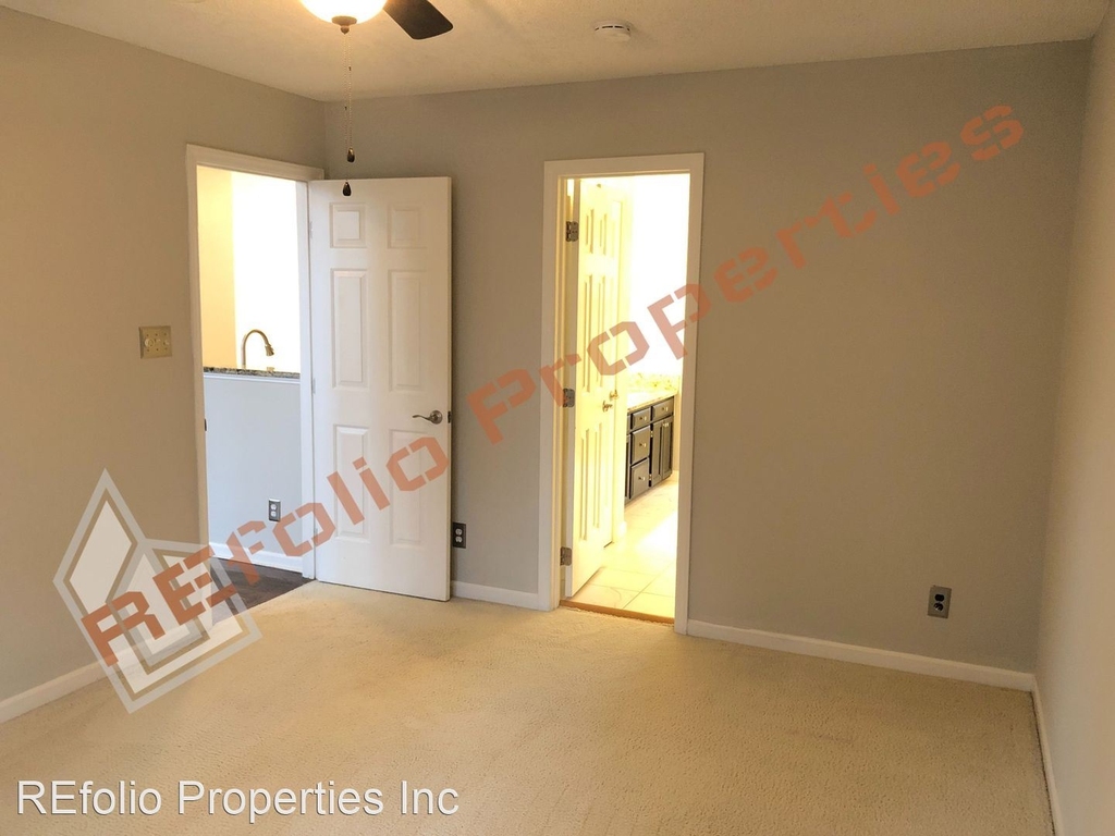 306 Gold Point Drive - Photo 17