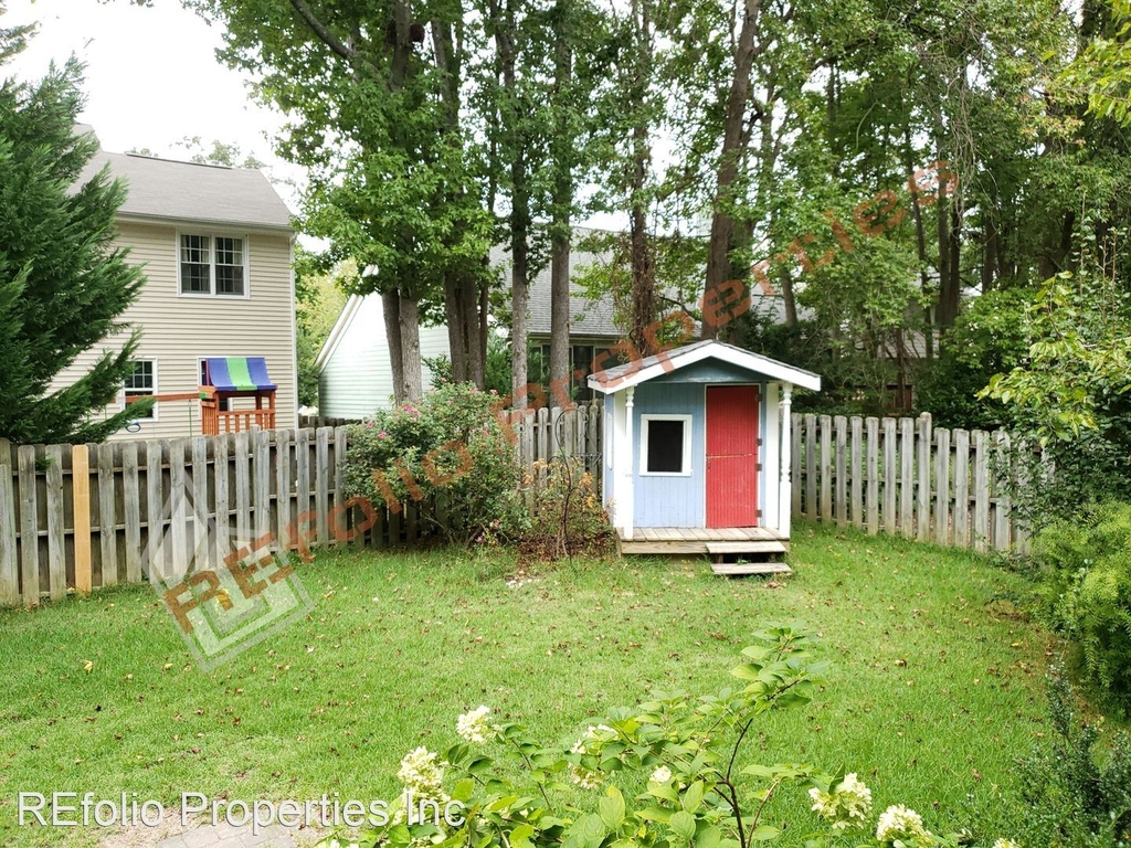 306 Gold Point Drive - Photo 1