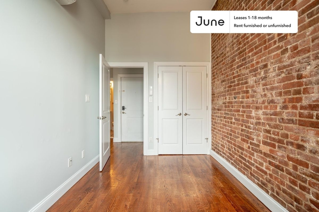 270 West 139th Street - Photo 16