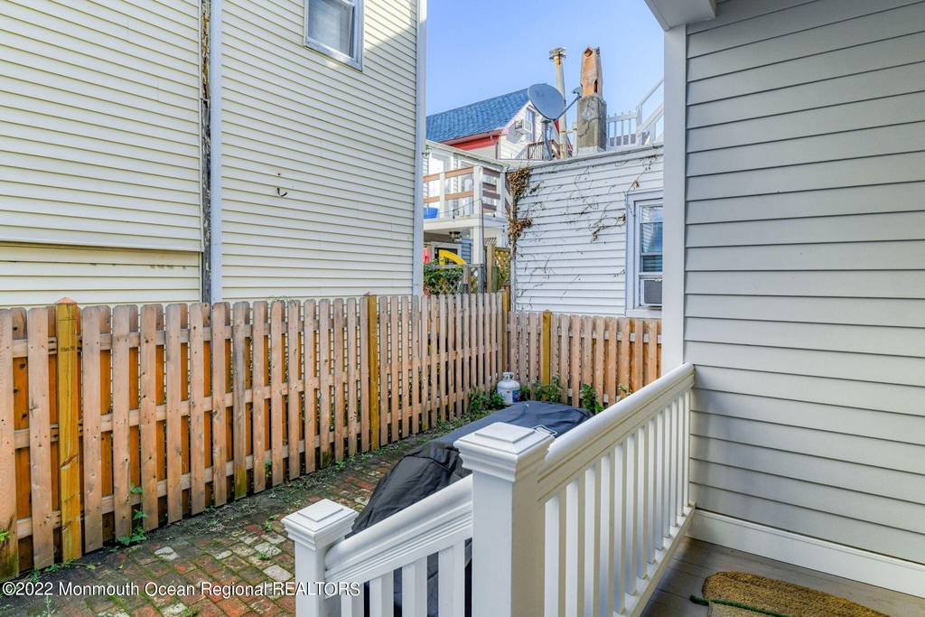 31 Webb Avenue - Photo 27