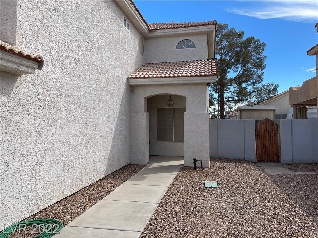 7121 Grand Castle Way - Photo 1